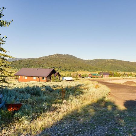 Cozy Island Park Cabin, 20 Mi To Yellowstone! 외부 사진