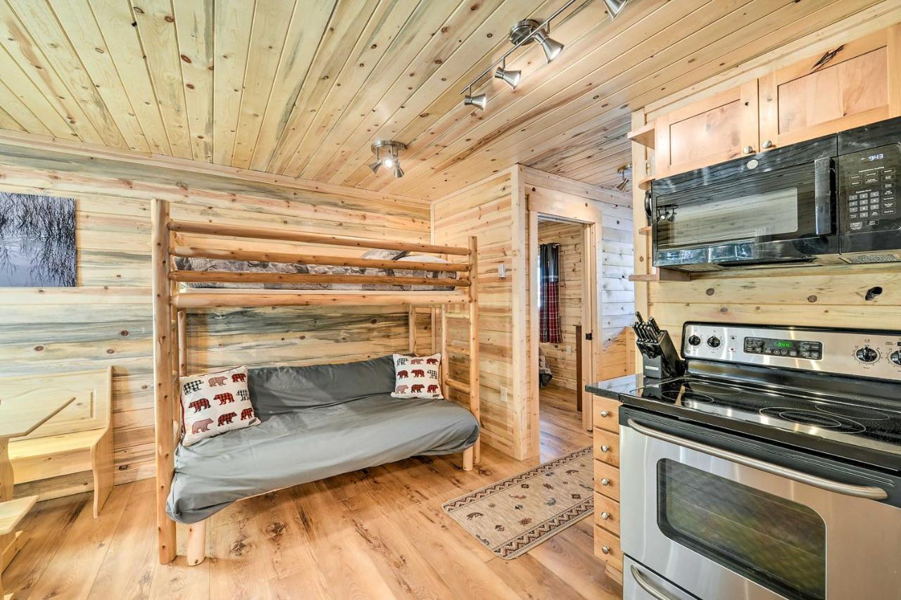 Cozy Island Park Cabin, 20 Mi To Yellowstone! 외부 사진