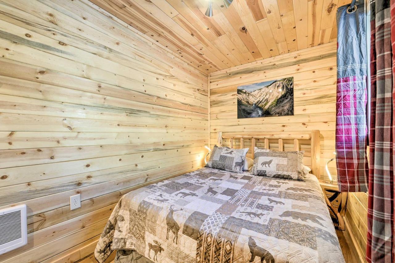 Cozy Island Park Cabin, 20 Mi To Yellowstone! 외부 사진
