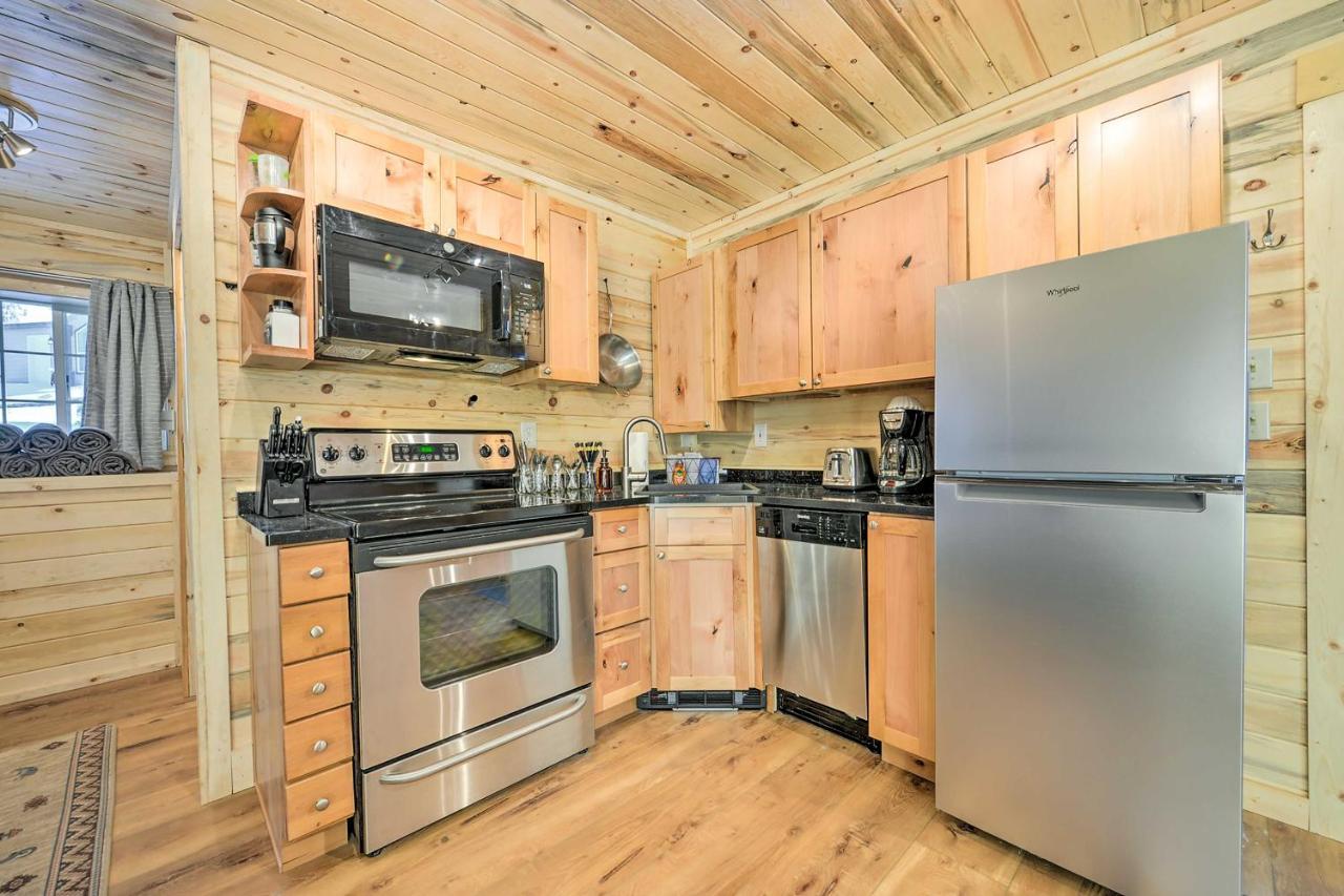 Cozy Island Park Cabin, 20 Mi To Yellowstone! 외부 사진