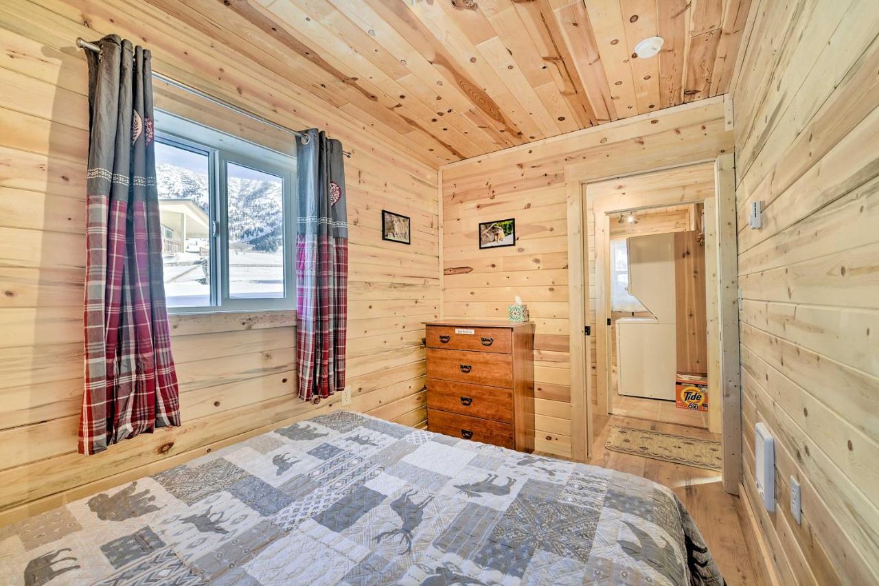 Cozy Island Park Cabin, 20 Mi To Yellowstone! 외부 사진