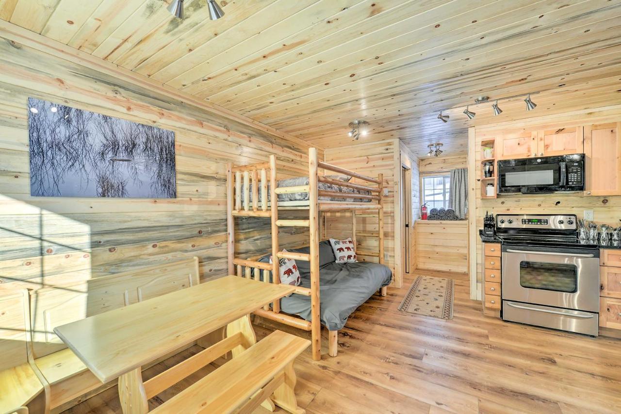 Cozy Island Park Cabin, 20 Mi To Yellowstone! 외부 사진