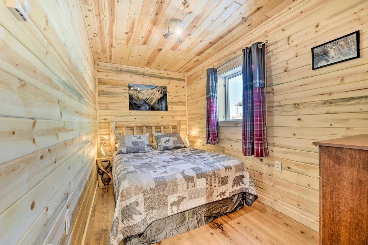Cozy Island Park Cabin, 20 Mi To Yellowstone! 외부 사진