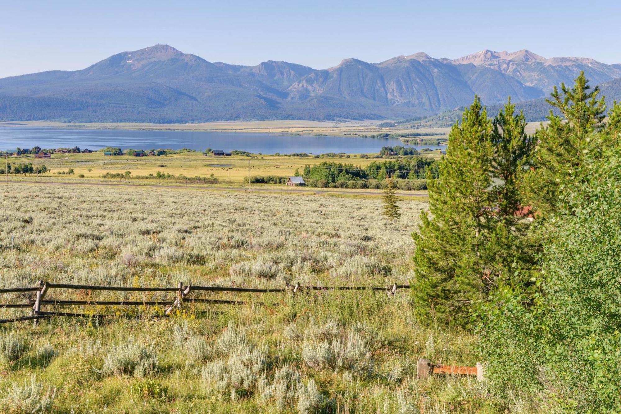 Cozy Island Park Cabin, 20 Mi To Yellowstone! 외부 사진