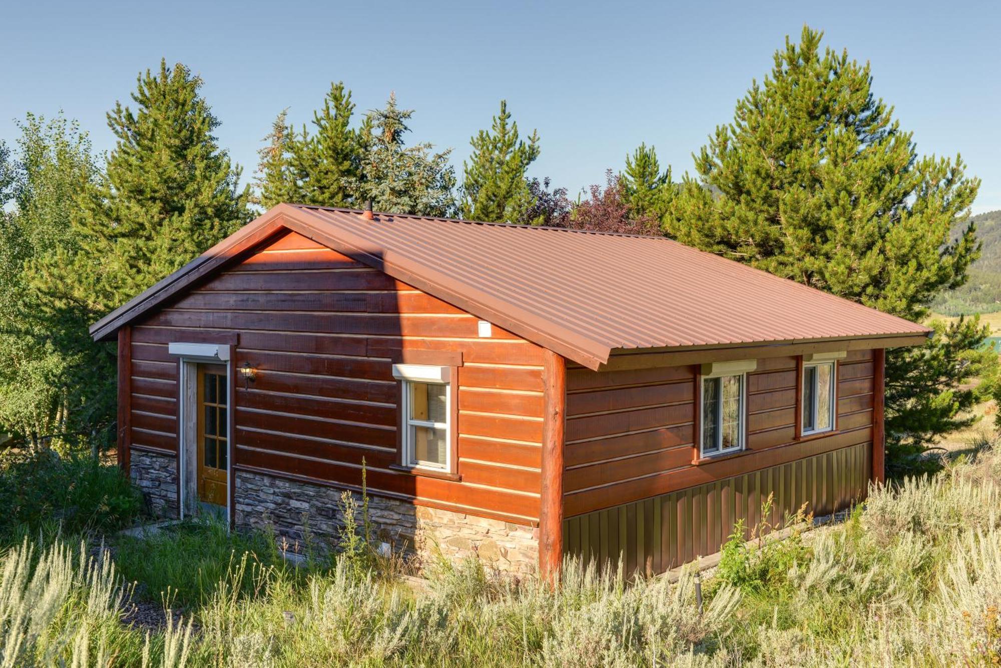 Cozy Island Park Cabin, 20 Mi To Yellowstone! 외부 사진